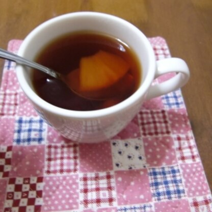 初めてパイナップルをインしてみました！紅茶と合いますね(^ｰ^)
美味しく頂きました。ご馳走様でした～♪